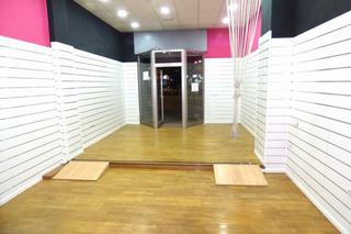 Lloguer Local Comercial  Valencia - av perez galdos. Local para entrar en pérez galdós