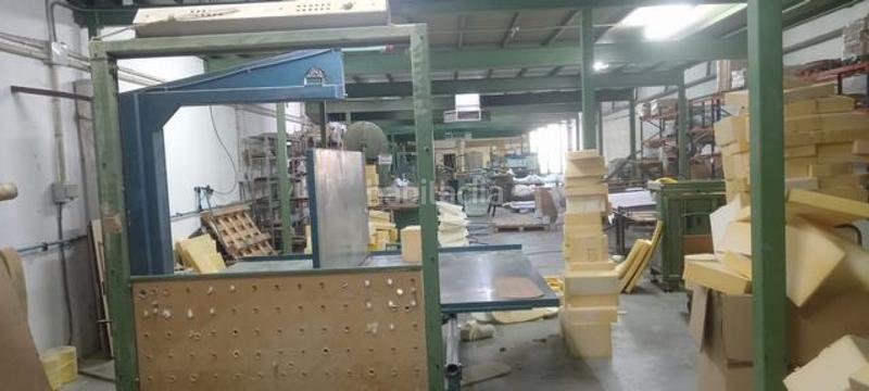 Foto 318daef1-2beb-421a-9501-a9e6d47d52ef. Bâtiment à usage industriel dans Quart de Poblet