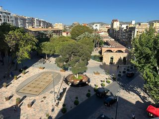 Appartement  Calle salitre. Se vende oficina con posibilidad de transformarlo en vivienda en