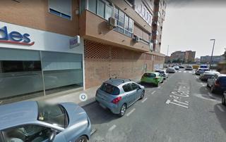 Local Comercial  Calle gabriela mistral. Se vende local comercial en gabriela mistral con 125 m2
