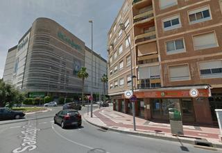 Local commercial à Calle calle de jorge juan 9. Se vende local comercial exclusivo frente a el corte inglés en c