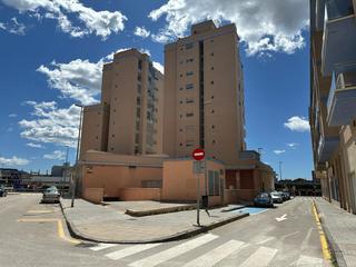 Aparcament cotxe  Calle calle de antonio machado. Se venden plazas de garaje en zona hispania junto al mandarache