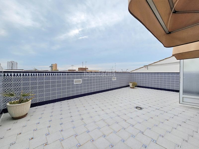 Foto 4c08ff0c-d271-485e-9176-75e83fda650e. Chalet se vende precioso chalet en Santiago de La Ribera con amplio sótano, jardín y terraza en San Javier