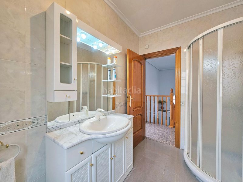 Foto 58a169c1-cd77-43c4-9e55-0f8c6967d271. Chalet se vende precioso chalet en Santiago de La Ribera con amplio sótano, jardín y terraza en San Javier