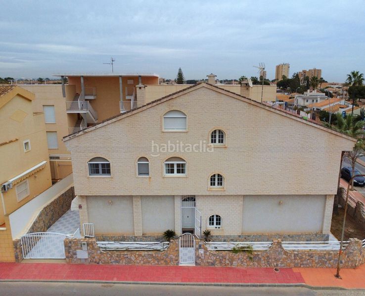 Foto c84fa2ac-5402-47f6-9daa-efd8183f33a0. Chalet se vende precioso chalet en Santiago de La Ribera con amplio sótano, jardín y terraza en San Javier