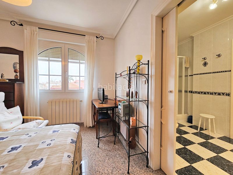 Foto e5781a01-95be-4039-878a-bcb1641fc3f3. Chalet se vende precioso chalet en Santiago de La Ribera con amplio sótano, jardín y terraza en San Javier
