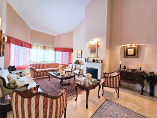 Xalet a Canteras. Se vende impresionante chalet en tentegorra con piscina propia y