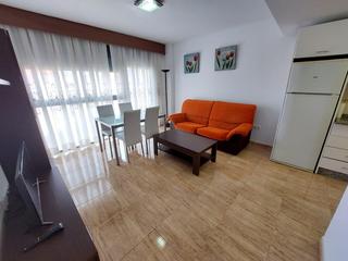 Affitto Appartamento  Calle prolongacion angel bruna. Se alquila piso en zona mandarache con 2 dormitorios junto al cl