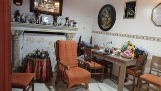 Maison  Barrio barrio caravaca. Se vende vivienda con dos plantas en isso, hellín