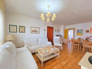 Appartamento in Calle gran via. Se vende piso en la urbanización las sirenas en la manga del mar