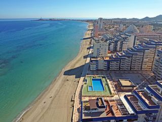 Flat in Calle gran via. Se vende piso en las nuevas sirenas en la manga del mar menor co