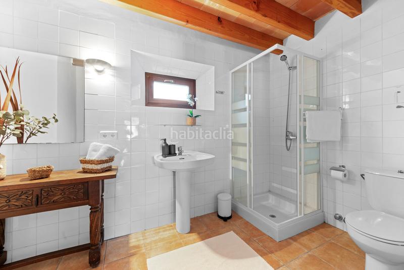 Foto e3cfb17c-0409-46a1-8676-832c1767e6a0. Location mas avec cheminée chauffage parking piscine dans Esporles
