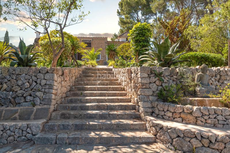 Foto 1158eaf4-f49d-4cab-8924-c280eb76e74d. Rent country house with fireplace heating parking pool in Esporles