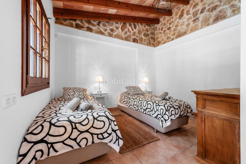 Foto 91423d8a-9773-4088-85c8-ebf157c81709. Rent country house with fireplace heating parking pool in Esporles