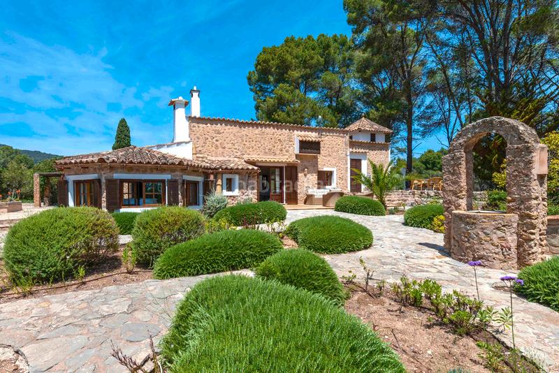 Foto a3628236-2da8-4d1e-93e9-cf3e41f64381. Rent country house with fireplace heating parking pool in Esporles