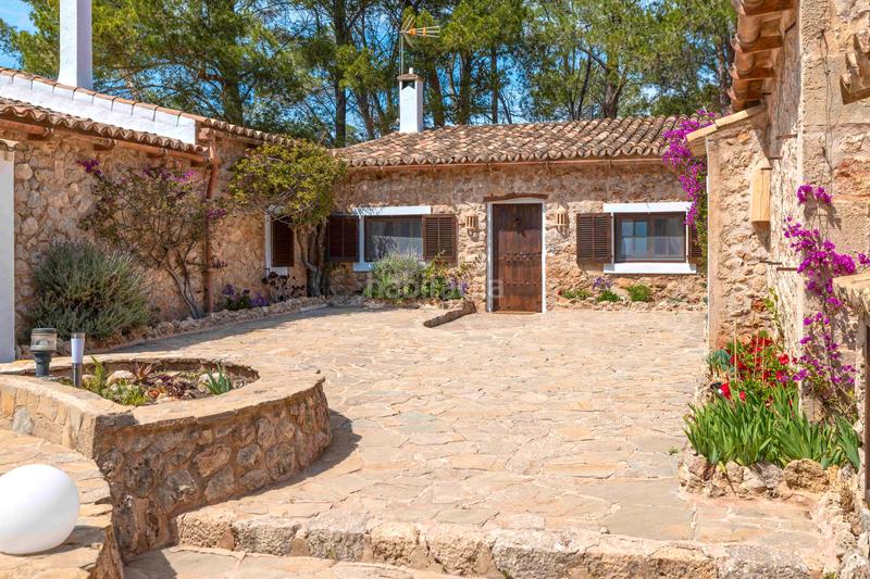 Foto f9a8b8ee-7171-4b3a-9452-576cbec5075d. Rent country house with fireplace heating parking pool in Esporles