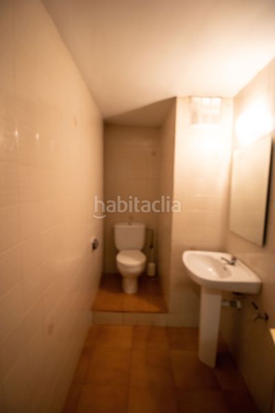Foto 4def8e2d-84c4-414b-a5e0-1099aad2c2f6. Lloguer local comercial a Centre Roses