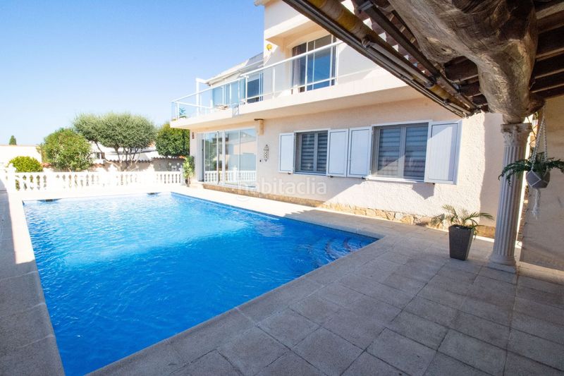 Foto 6b19fb5f-a840-4bac-8d7b-1a4ec8292a37. Casa amb calefacció aparcament piscina a Nord Roses