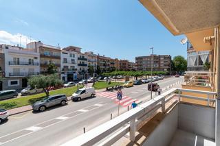 Etagenwohnung  Gran via pau casals. Piso de grandes dimensiones con dos terrazas nicas en roses