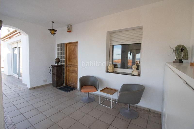 Foto 95b56e7c-9560-4b7f-84e4-184bef881a50. Haus mit heizung pool in Nord Roses