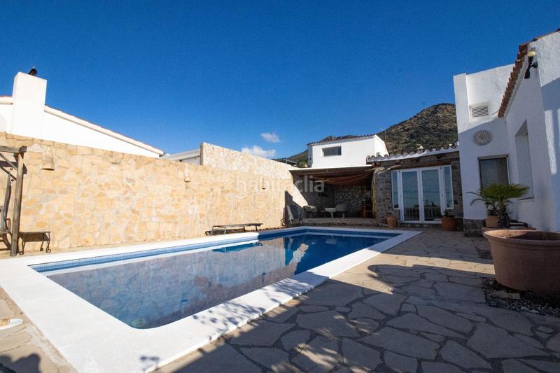 Foto db37587c-88d0-448c-9a6d-820f307b5829. Haus mit heizung pool in Nord Roses