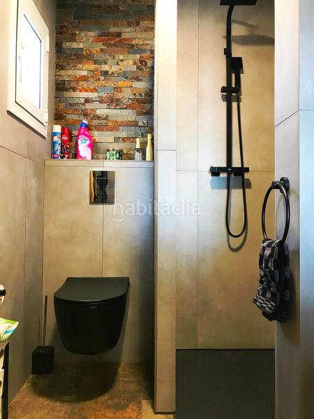 Foto ae6ef7c8-0ddf-4135-9ad3-83a4f90fe43a. Àtic a Centre Roses