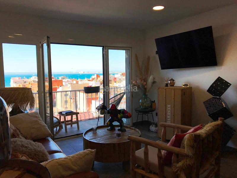 Foto e308a695-28b4-4433-9442-ff9c7d9385a6. Àtic a Centre Roses