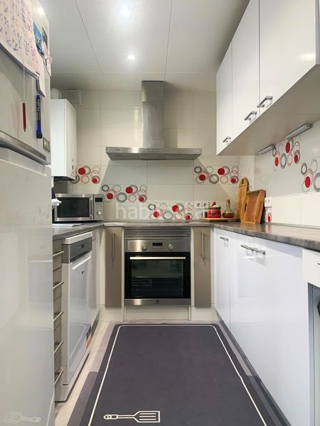 Foto 0dfc4fe5-ecaa-480e-9c4b-937bc4b3a604. Flat with heating in Centre Roses