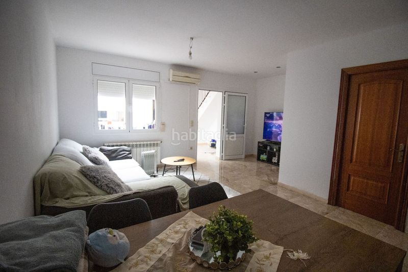 Foto 31149728-6b71-4cf8-8a43-e119b9628ff6. Edificio in Centre Figueres