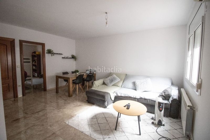 Foto 3fd7bd0f-cf21-4ebf-b17e-701a8b99a587. Edificio in Centre Figueres