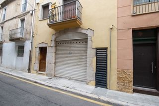 Edificio  Santa llucia. Edificio con ascensor, 2 viviendas independientes, garaje para 4