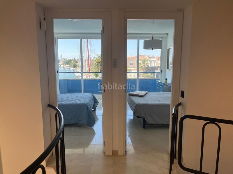 Foto c97a7b3c-0e71-4c68-b6f0-d1ebebad8e06. Dúplex amb calefacció piscina a Salins - Cavall de Mar Empuriabrava