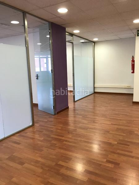 Foto 0df0e3b7-2873-4e7d-b68b-72775f638d46. Lloguer oficina a gran via de les corts catalanes 133 a Barcelona