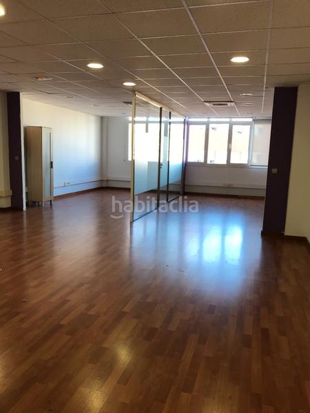 Foto b79c7cc6-baf6-4065-9edd-00b33148c205. Lloguer oficina a gran via de les corts catalanes 133 a Barcelona