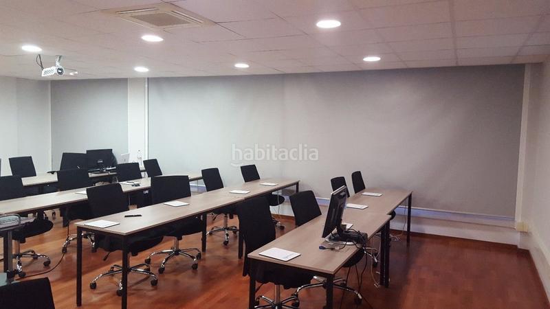 Foto bee9bb39-4f47-4471-8e2a-c660804a7dcf. Lloguer oficina a gran via de les corts catalanes 133 a Barcelona