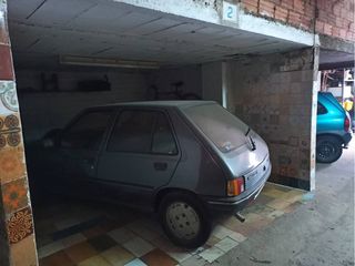 Parking coche  Rasa del canyet. Garaje en venta en berga