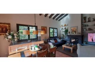 House in Castell de l´Areny. Casa con jardín de 1000 m2 y piscina en castell de lareny