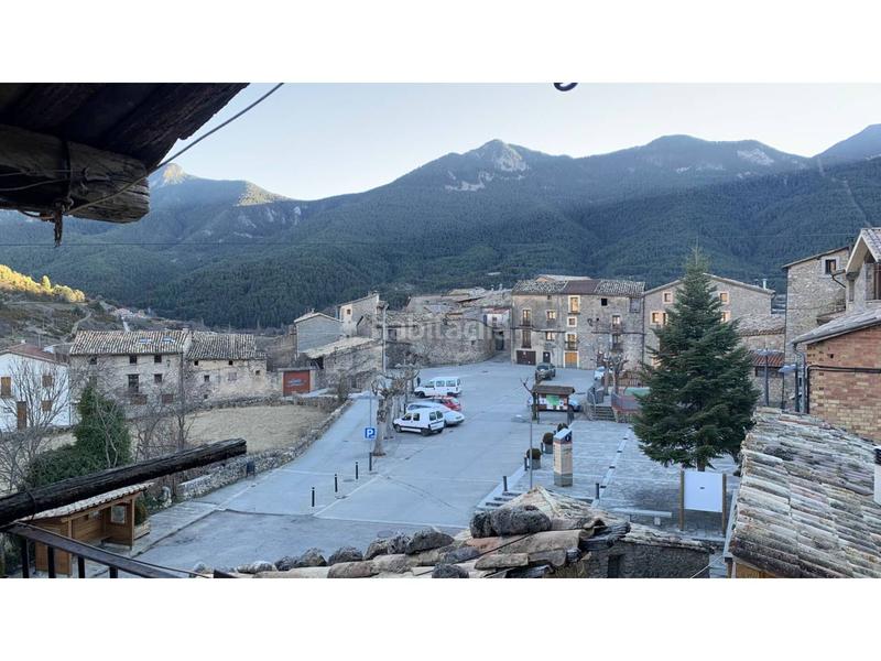 Foto 27b1bbd8-6a47-43ab-8937-0bf79b40bfcd. Casa adossada a Josa i Tuixén