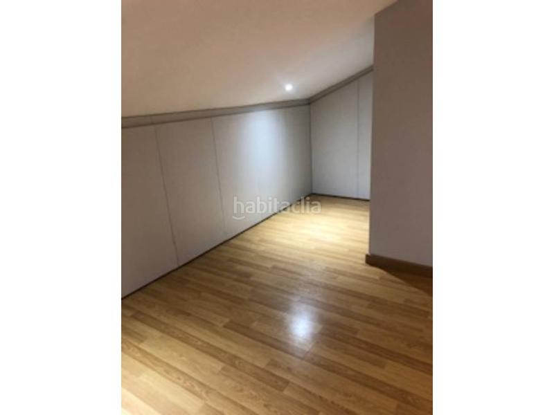 Foto f8cd1fbf-da3b-4553-bcf8-53701937c5f9. Dúplex amb calefacció a Berga