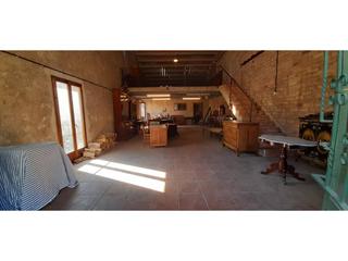 Geschäftsraum in Berga. Local en venta en berga