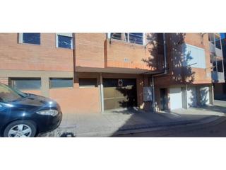 Car parking  Confederació. Garaje en venta en cercs