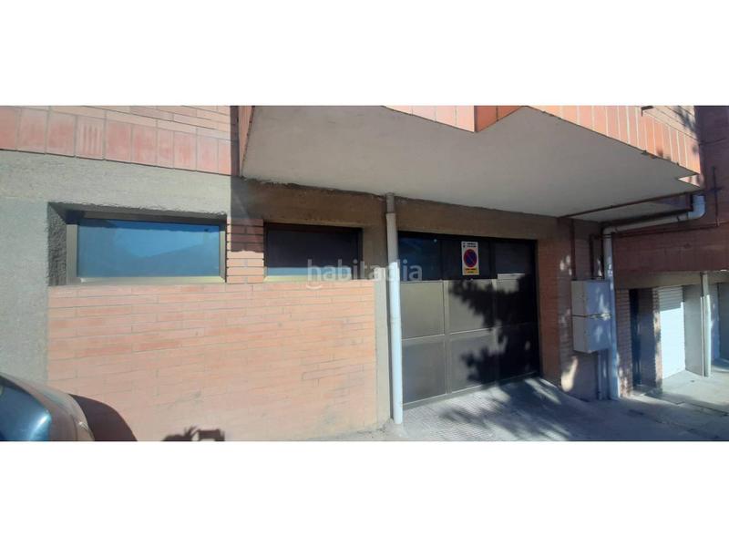 Foto d732e761-23f9-44a8-bcc0-7a240390559e. Parking coche garaje en venta en Cercs