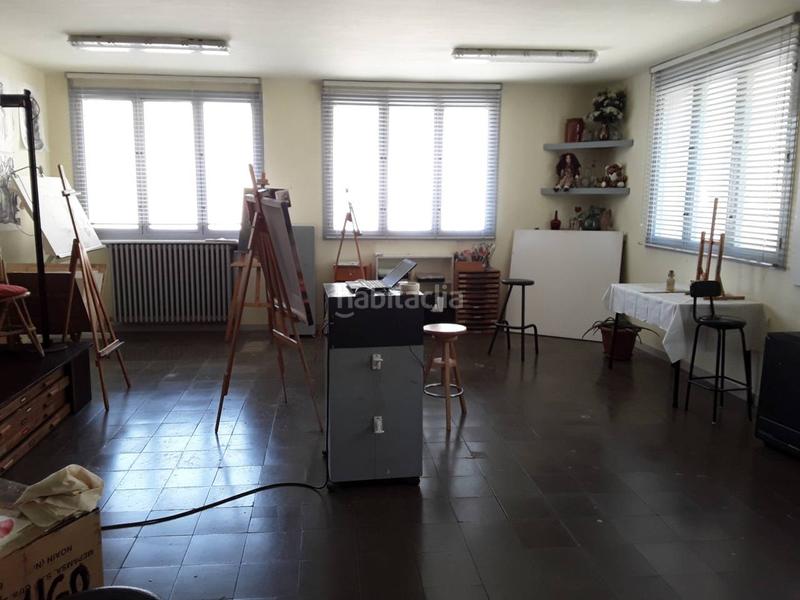 Foto 02c4d9ad-666e-4082-b650-5e880843e3cd. Location local commercial dans Puig-reig