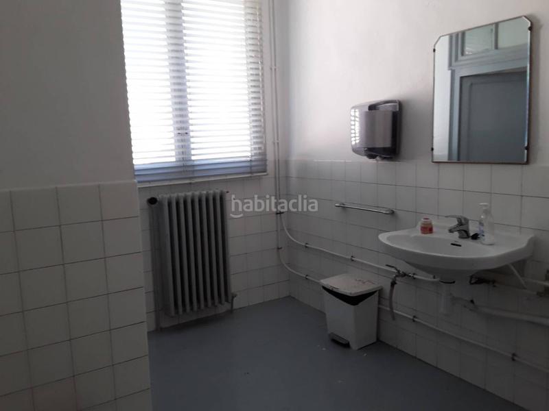 Foto 7f92e16b-2b16-4723-a932-80343e26008c. Location local commercial dans Puig-reig
