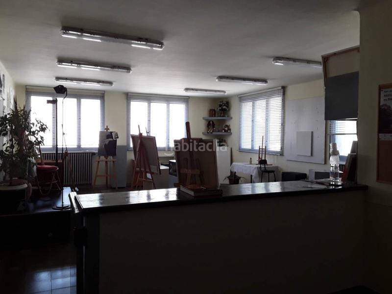Foto ce39b172-b89a-4595-9834-b87a9d1731b4. Location local commercial dans Puig-reig