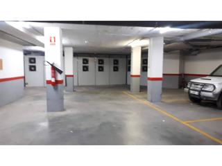 Aparcament cotxe a Berga. Párquing en alquiler en berga