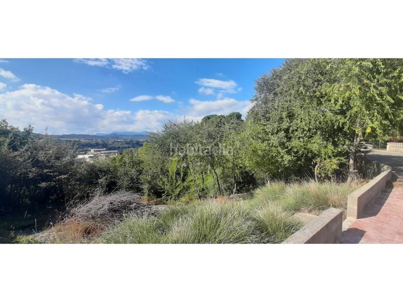 Foto bf1892f0-81eb-4c03-b243-61dc98e0fa68. Terreny residencial a Gironella
