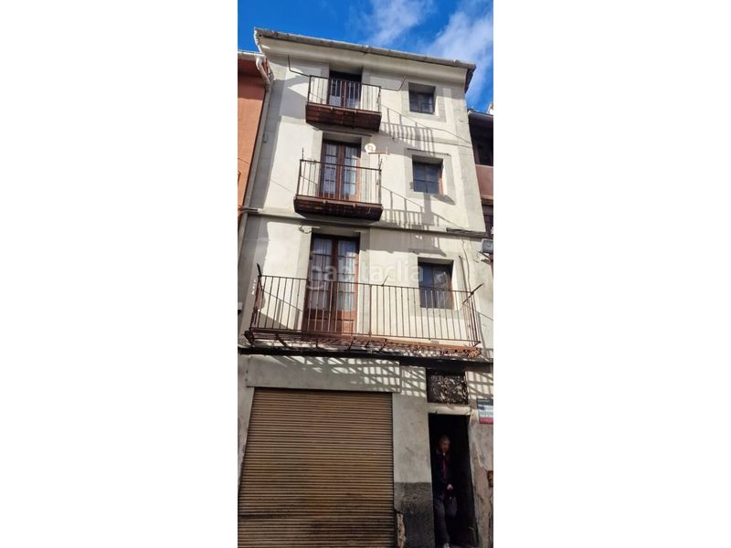 Foto 138ee821-8637-456f-968d-8cc8fae1bbd8. Casa amb aparcament a Berga