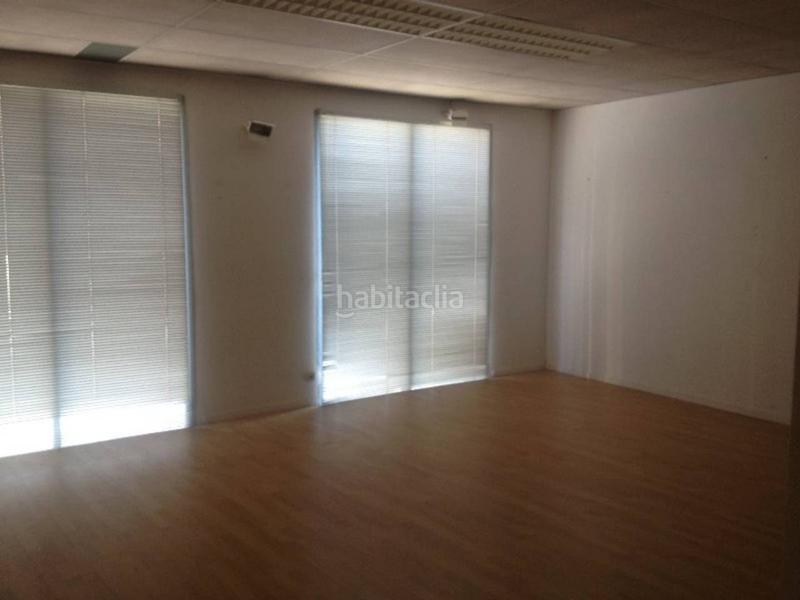 Foto e9764b9c-f43b-4c53-a2f7-77e41addd096. Lloguer local comercial a Berga