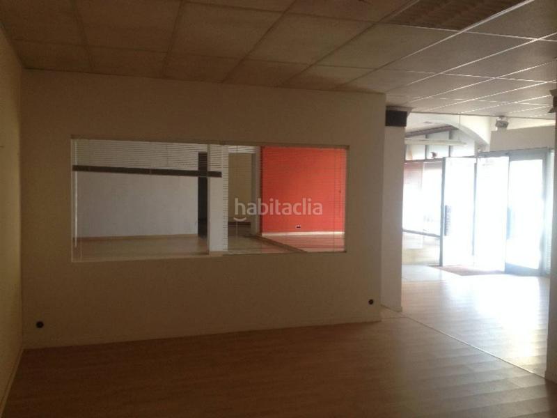 Foto f6fe9700-5d22-4564-ab0f-d6fc0a6a74fa. Lloguer local comercial a Berga